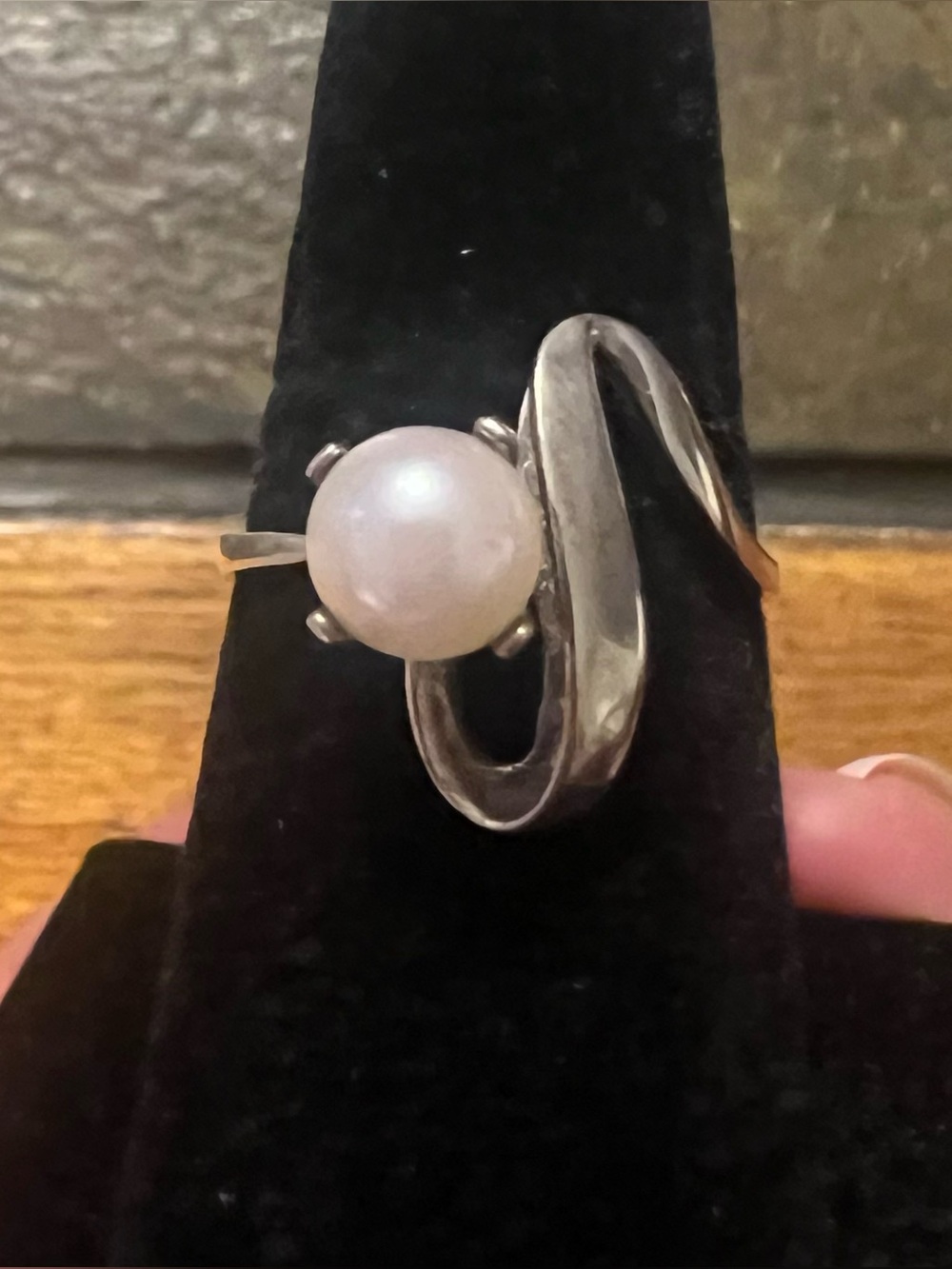 Vantel Pearls Silver Ring with White Pearl Accent